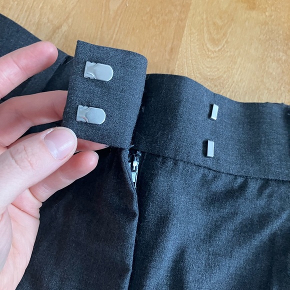 Beautiful light dress pants - Picture 4 of 6